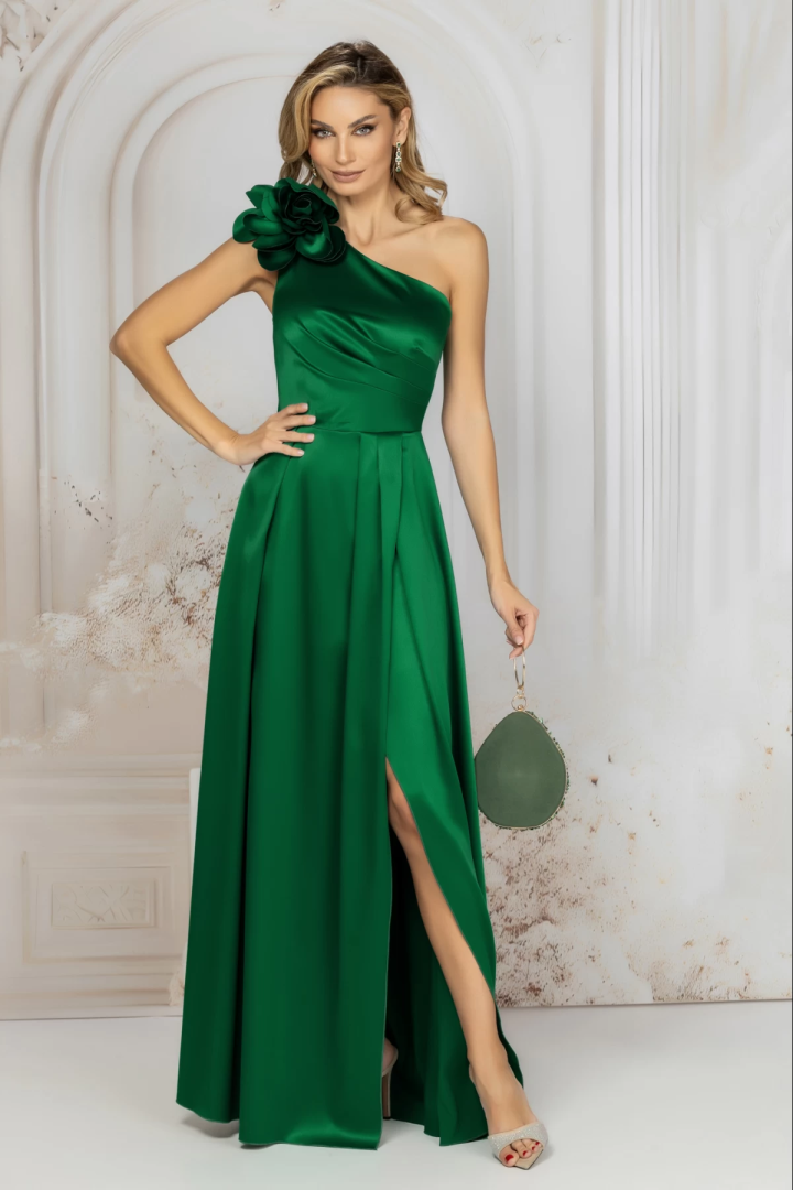 Rochie de seara verde lunga cu umar gol si floare 3D