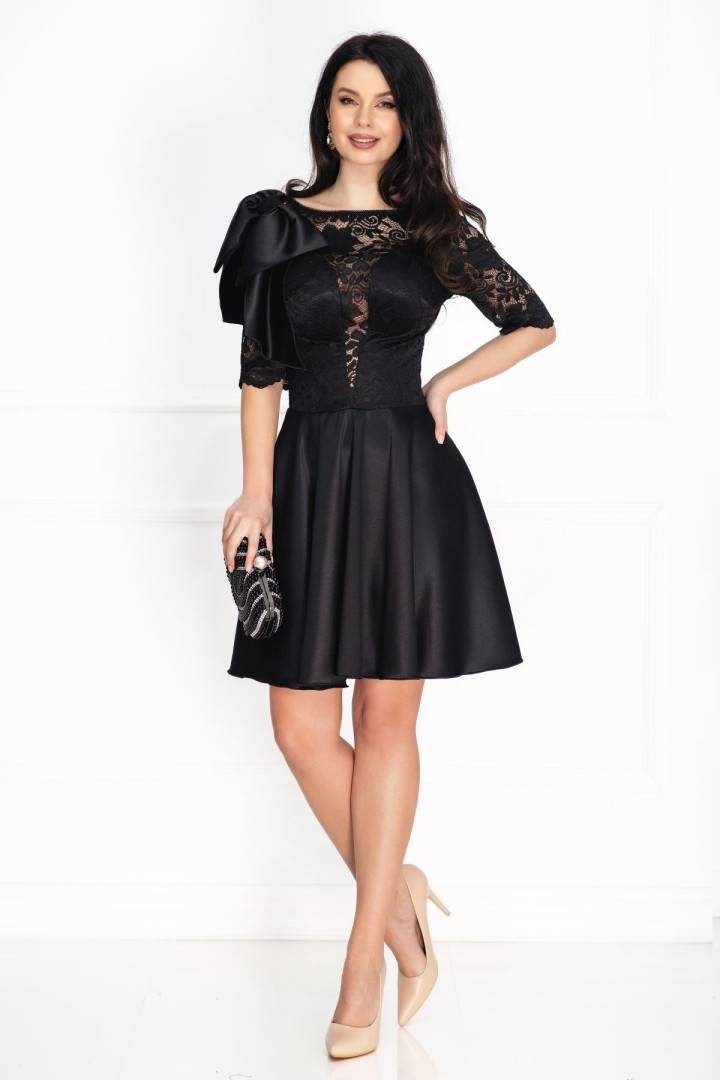 Rochie neagra de ocazie in clos cu funda pe umar