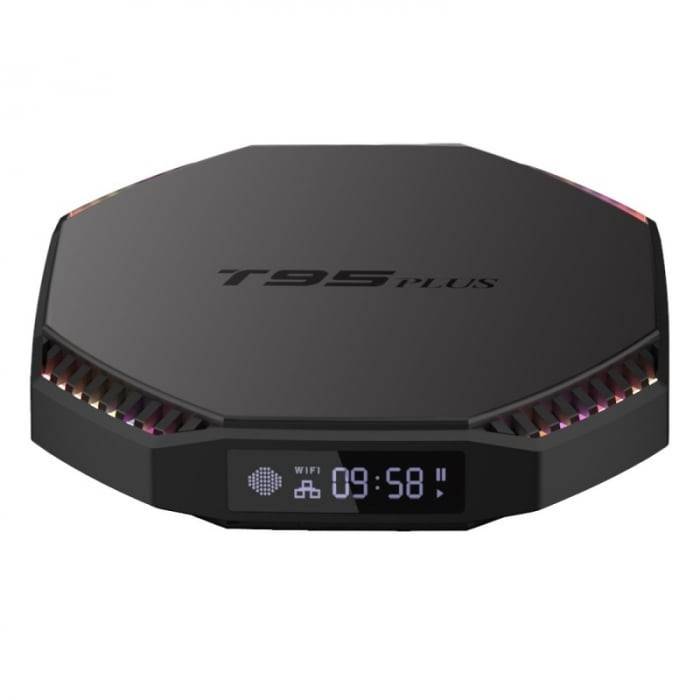 TV Box T95 Plus Smart Media Player Negru, 8K, RAM 8GB, ROM 64GB, Android 11, RK3566 Quad Core, WiFi dual band, Lumini pulsatorii